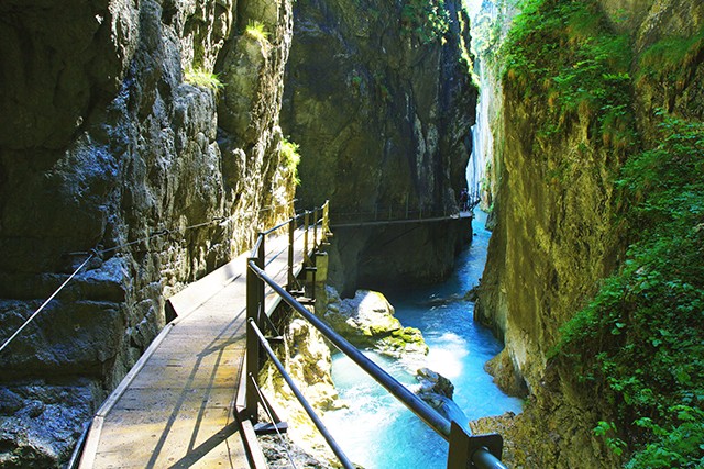 Austria On Day 3 of our Walking in the Leutasch Valley holiday you’ll begin the steep Frenchman’s Climb and head into the spectacular Leutaschklamm Gorge on a series of amazing boardwalks high above the ice-blue waters to a thundering 23m waterfall.