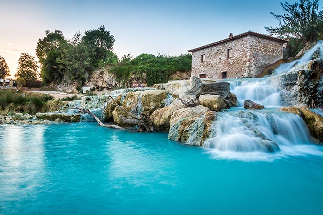  Italy On Day 4 of our Connoisseurs’ Tuscany Walk, you’ll head through holm oaks and wild olive trees to the stunning waterfall at Lake Pellicone – look out for kingfishers at the water’s edge.
